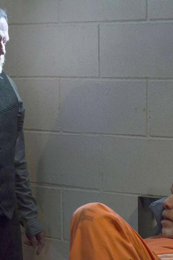 Sons of Anarchy – S06E01 – Conti in sospeso