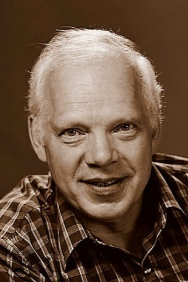Aleksandr Potapov's headshot