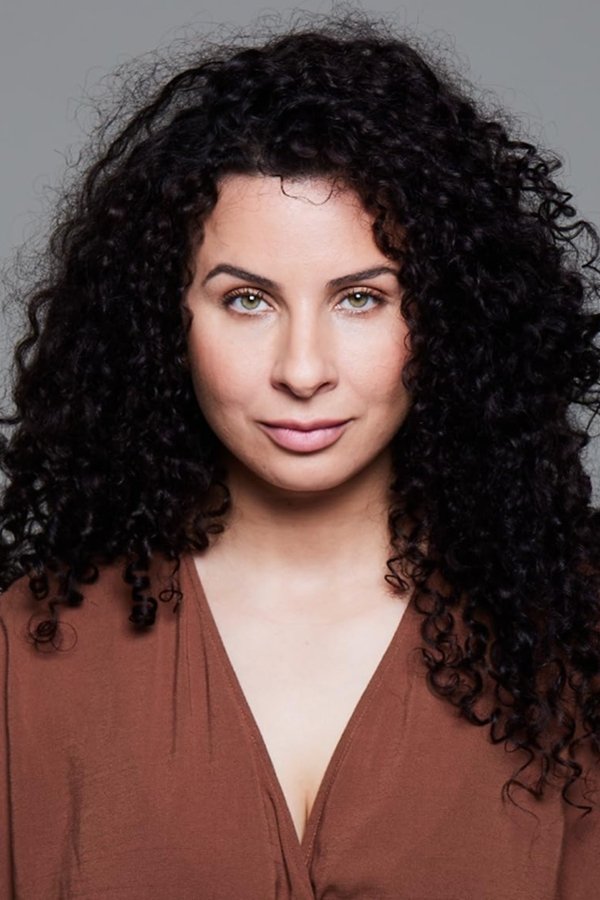 Zineb Fallouk's headshot