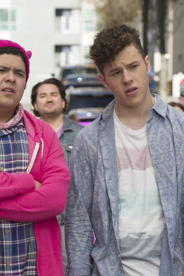 Modern Family – S08E20 – Soci in affari