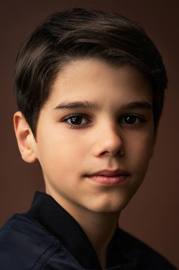 Liam Serg's headshot