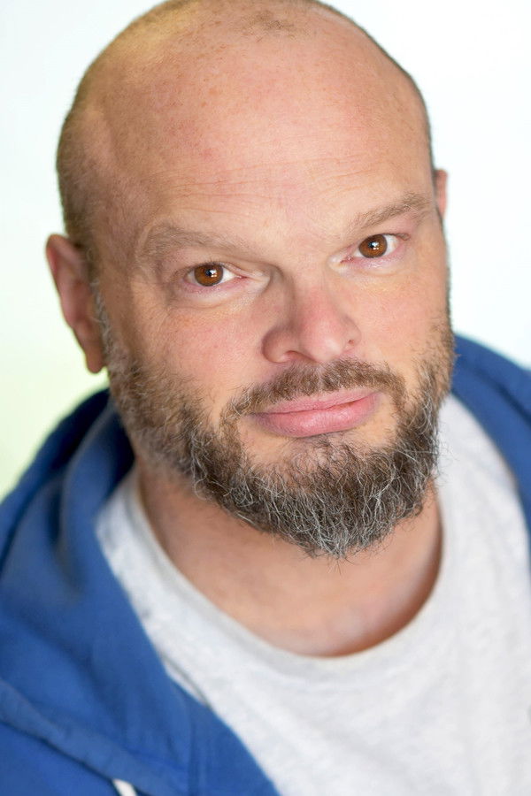 Scott T. Whitesell's headshot