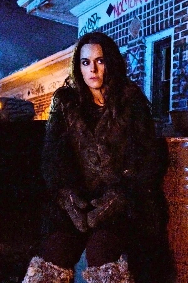 12 Monkeys – S02E12 – Sangue Lavato Via