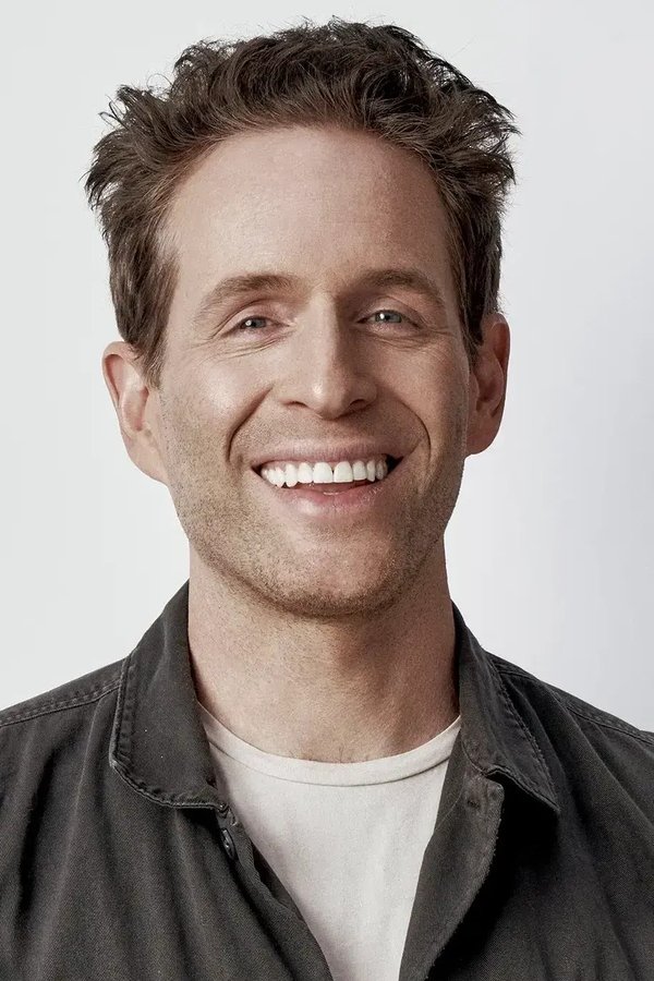Glenn Howerton's headshot