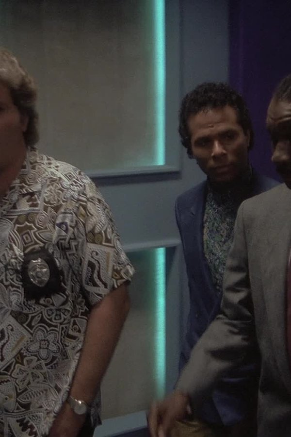 Miami Vice – S05E19 – Episodio 19