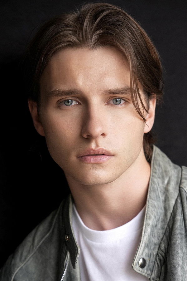 Dylan McEwan's headshot