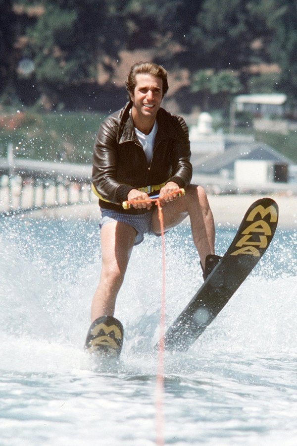 Happy Days – S05E03 – Fonzie, un nuovo James Dean? (3ª parte)