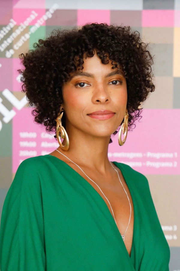 Tuanny Araujo's headshot