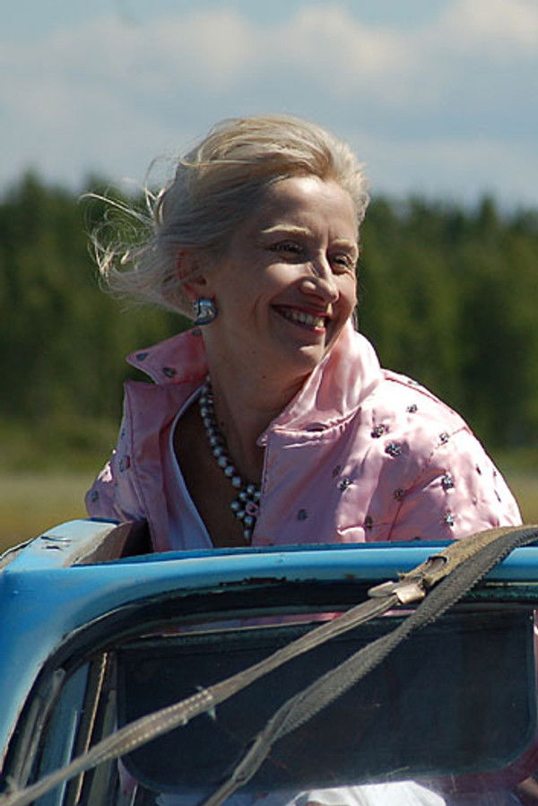 Olga Simonova's headshot