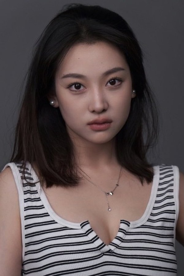 Zheng Hanyi's headshot