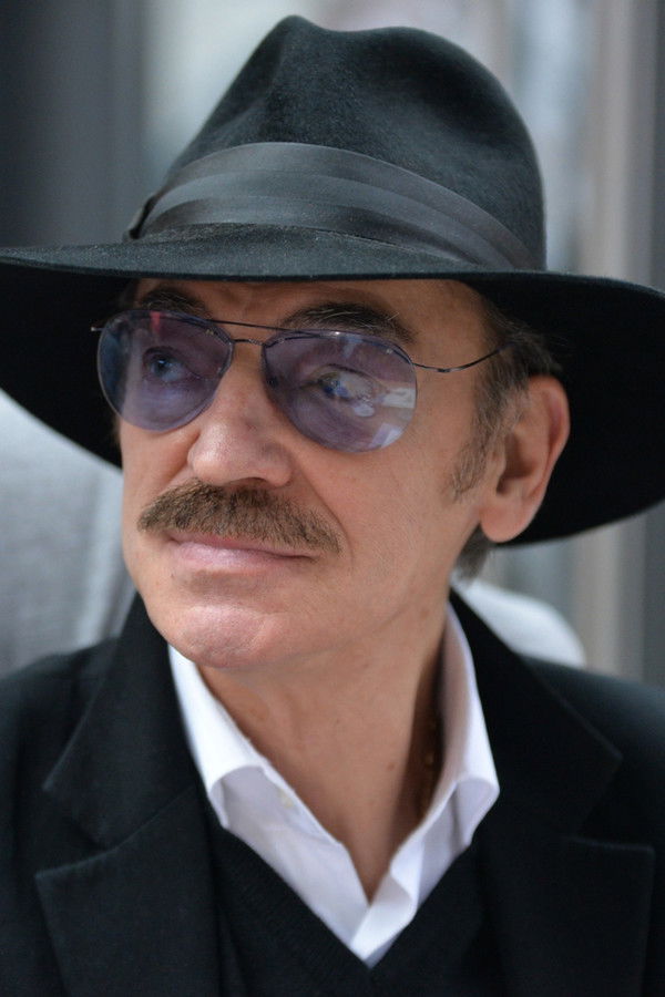 Mikhail Boyarskiy's headshot