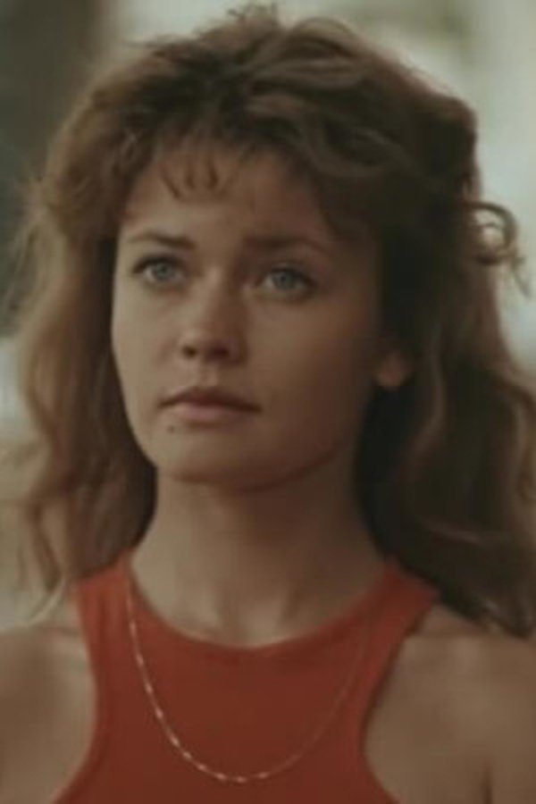 Anna Nazareva's headshot