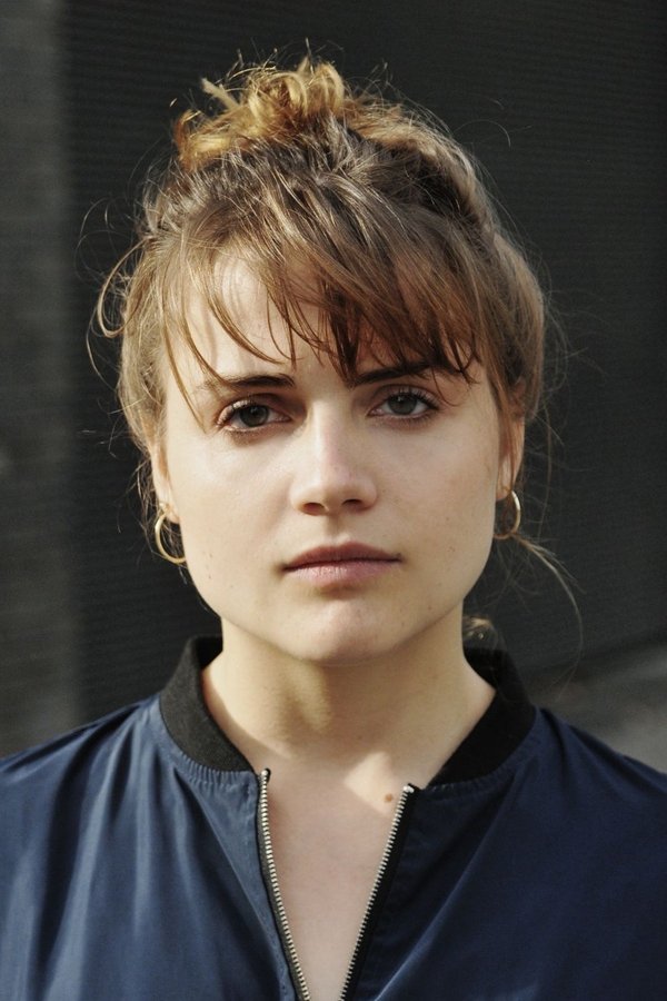 Mala Emde's headshot