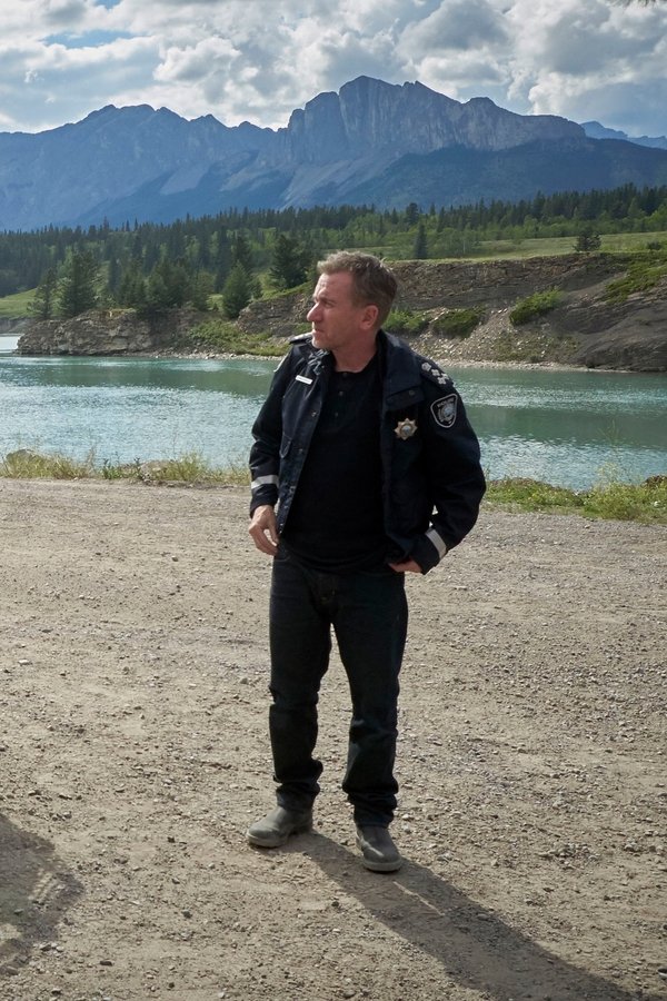 Tin Star – S01E01 – Fun and (S)laughter
