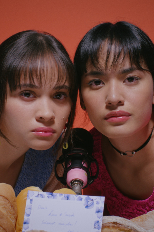 Like & Share (2022) backdrop image