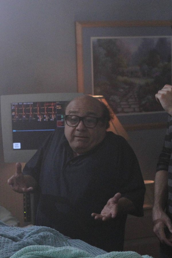 C’è sempre il sole a Philadelphia – S08E01 – Episodio 1