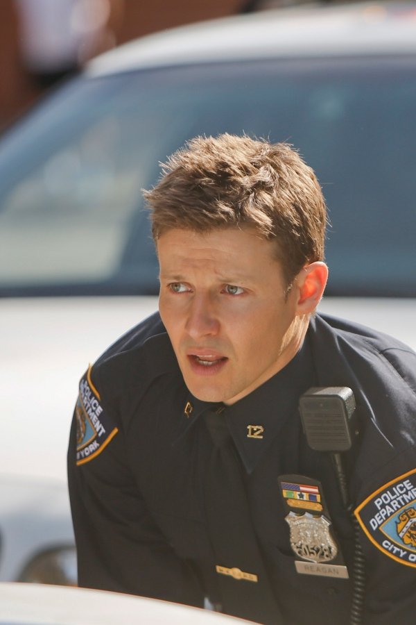 Blue Bloods – S04E07 – Il libro nero