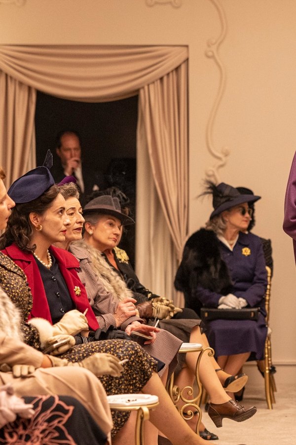 Cristóbal Balenciaga – S01E03 – Episodio 3