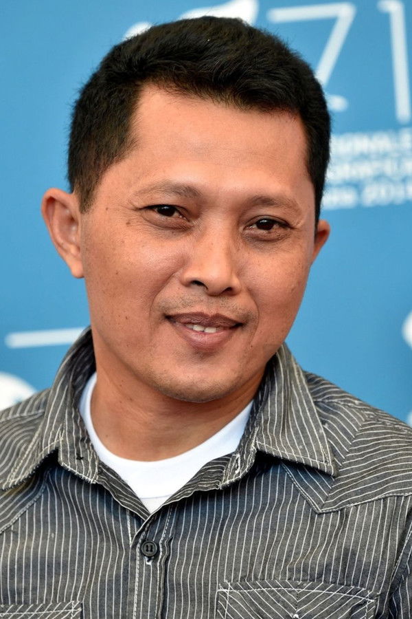 Adi Rukun's headshot