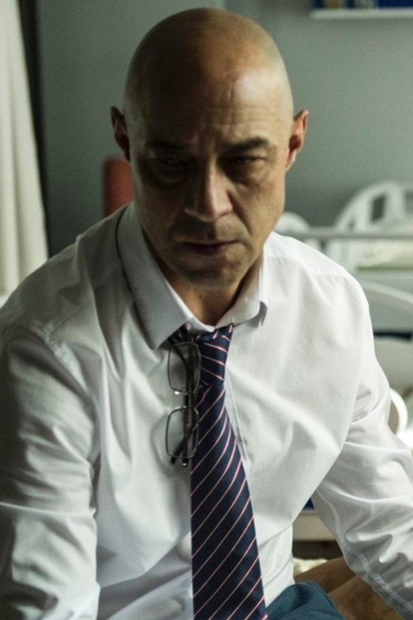 Vis a vis – Il prezzo del riscatto – S01E10 – Gatto grigio