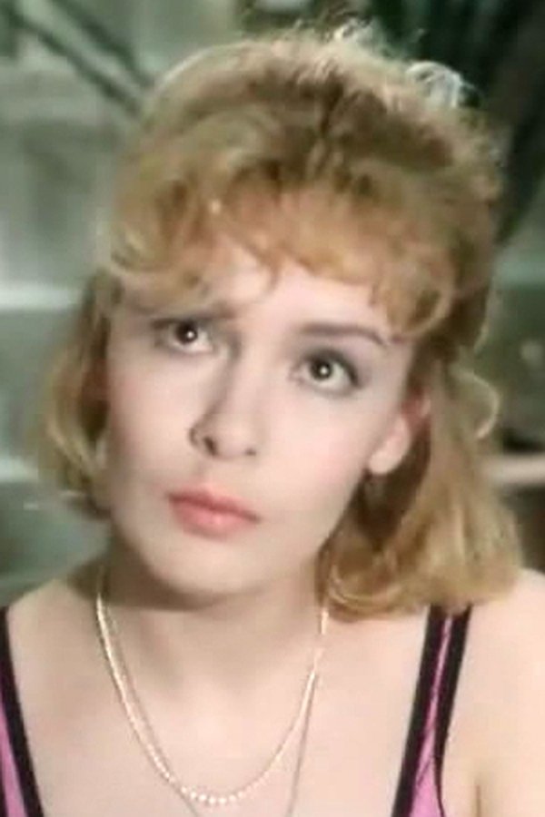 Irina Petrov's headshot