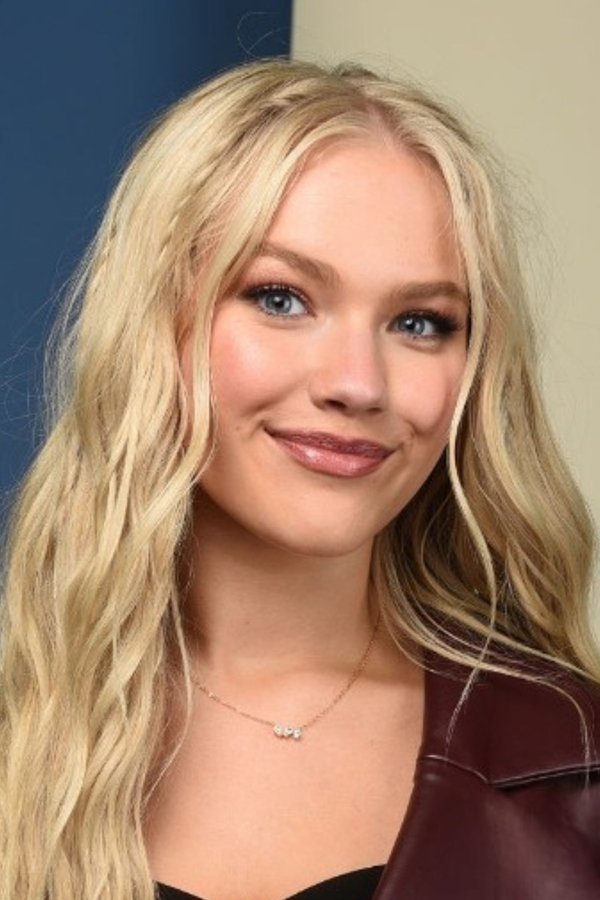 Freya Skye's headshot