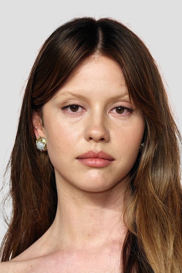 Mia Goth's headshot