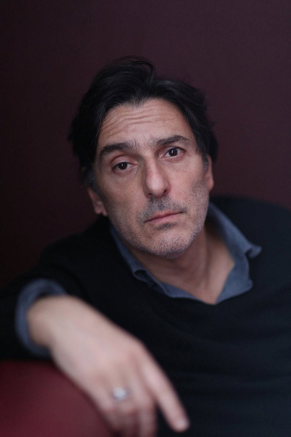 Yvan Attal's headshot