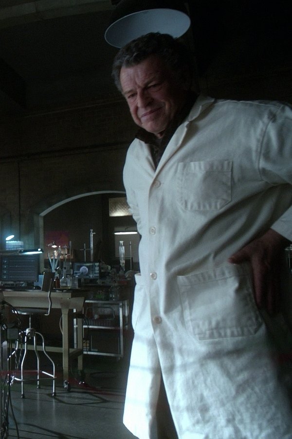 Fringe – S04E13 – Un essere umano migliore