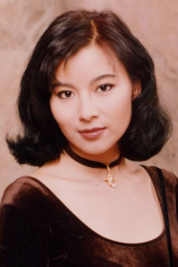 Elizabeth Lee Mei-Fung's headshot