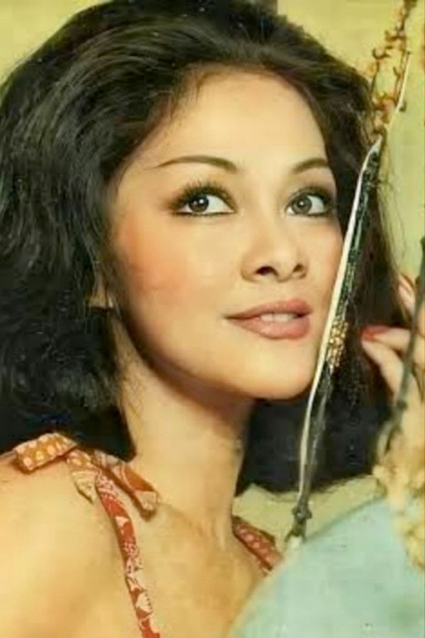 Ruth Pelupessy's headshot