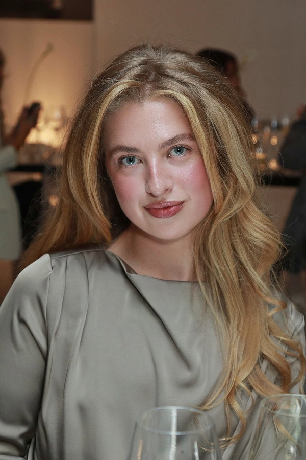Anaïs Gallagher's headshot