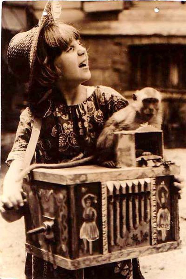 The Little Street Singer poster