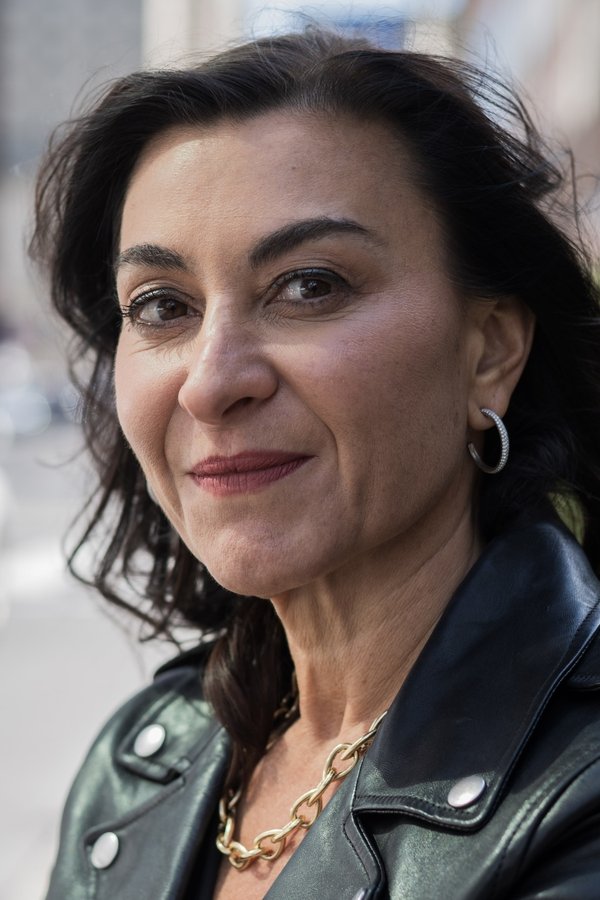 Lynsey Addario's headshot