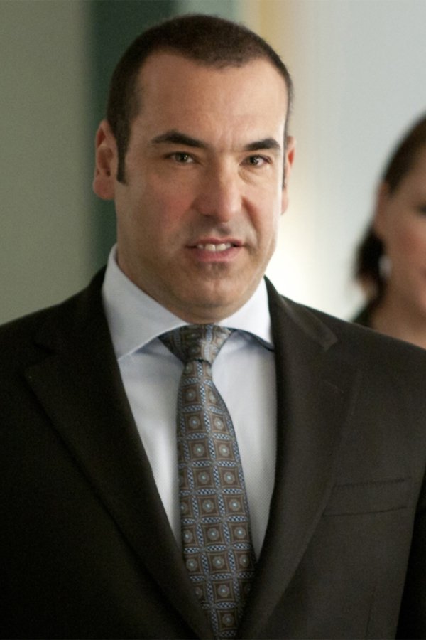 Suits – S02E03 – Il ritorno del capo