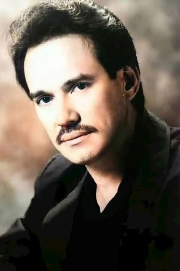 Ruel Vernal's headshot