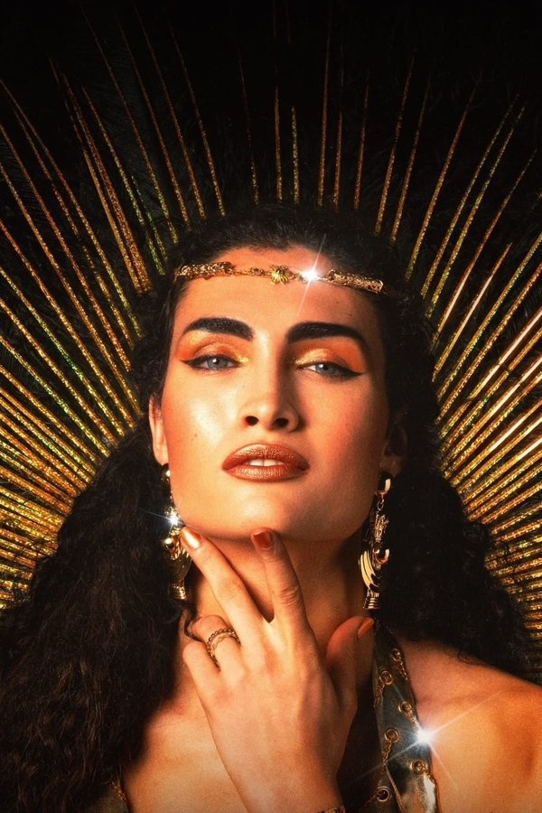 Cris Miró (Ella)
