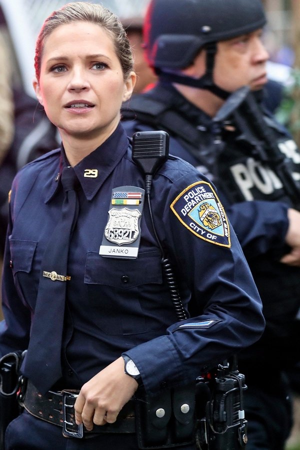 Blue Bloods – S09E09 – Una scelta difficile