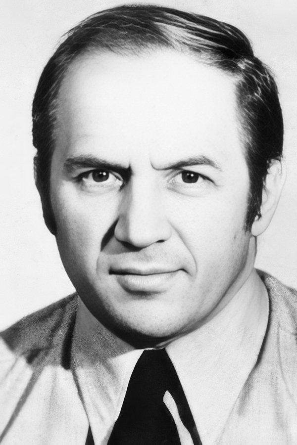 Лев Дуров