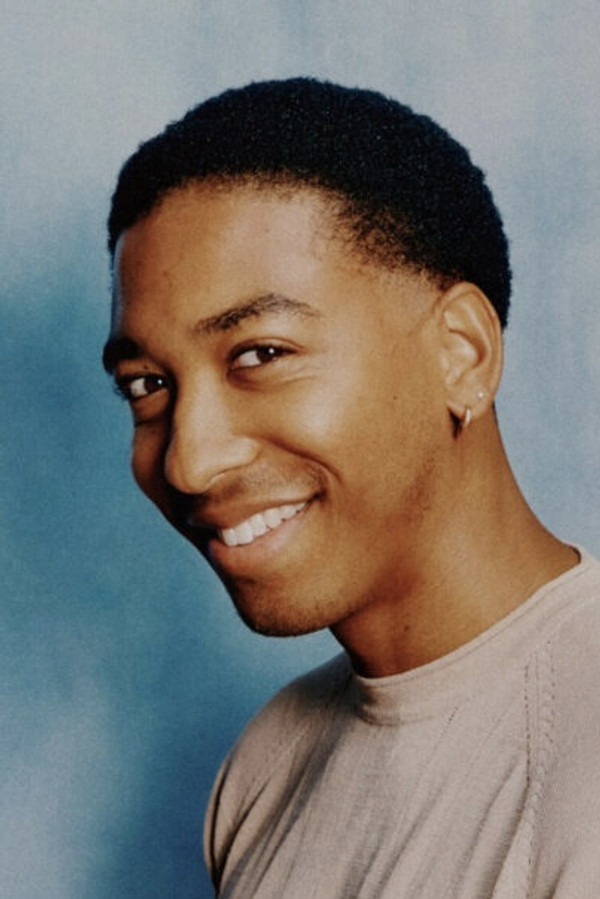 Jonathan Feltre's headshot