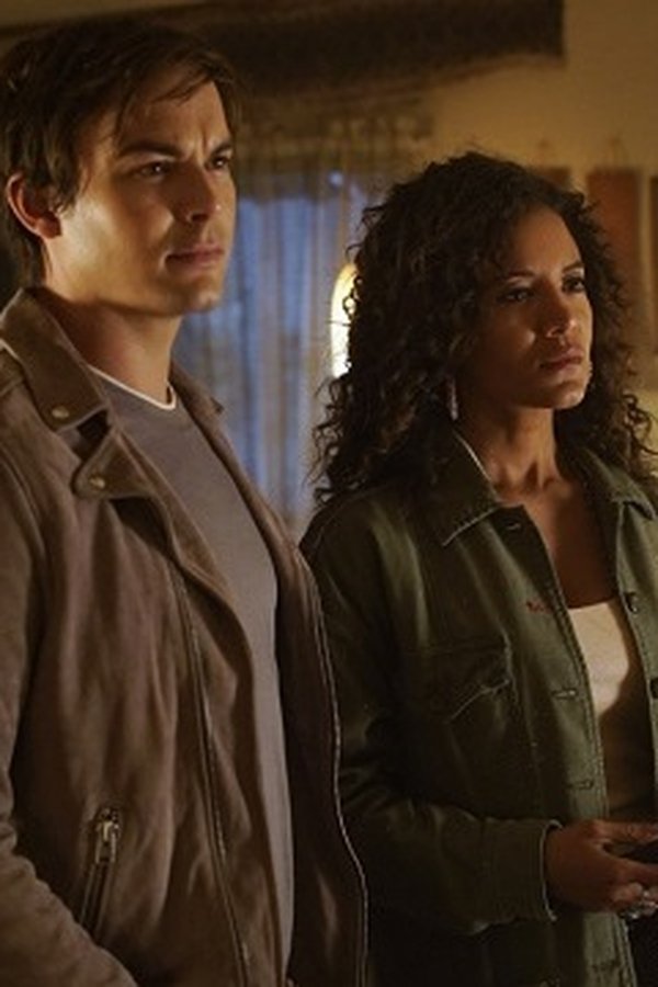 Roswell, New Mexico – S02E06 – Episodio 6