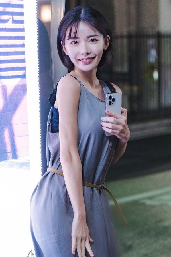 深田えいみ