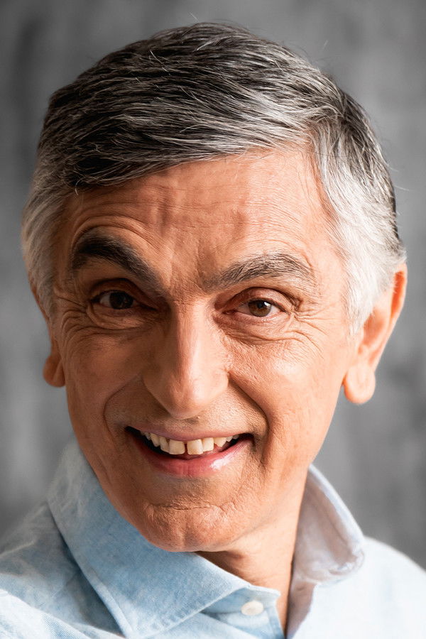 Vincenzo Salemme's headshot