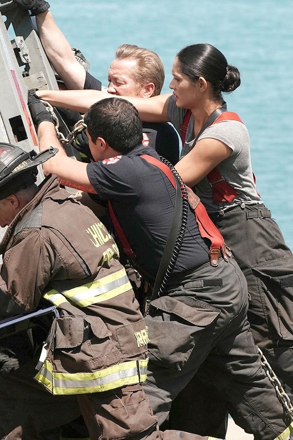 Chicago Fire – S06E02 – Accensione a contatto