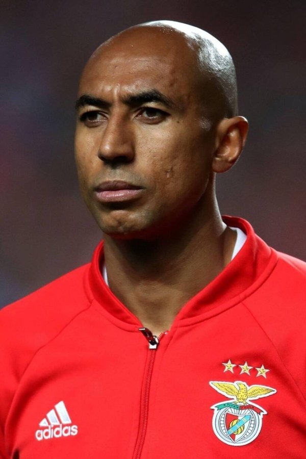 Luisão's headshot