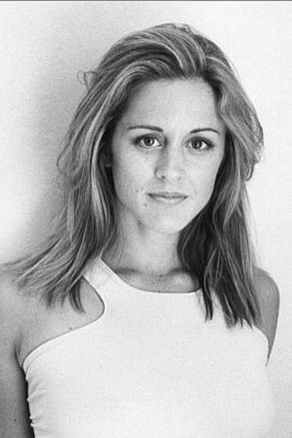 Julene Renee's headshot