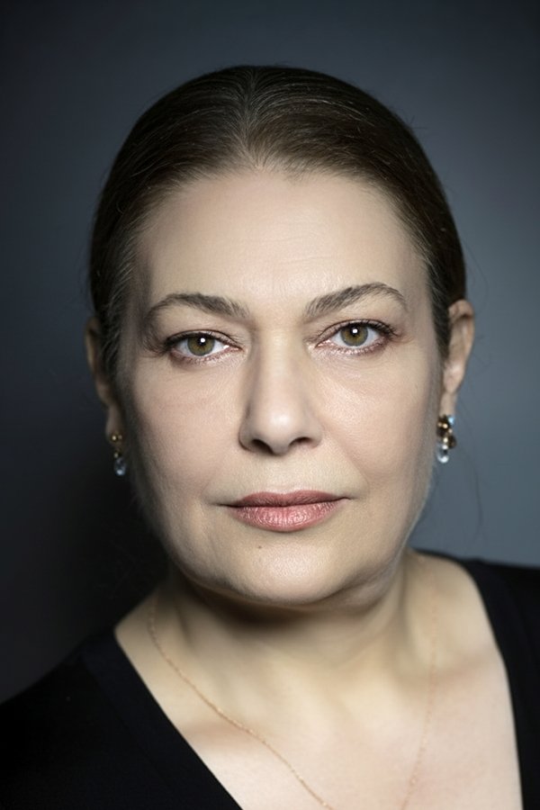 Zeynep Eronat's headshot
