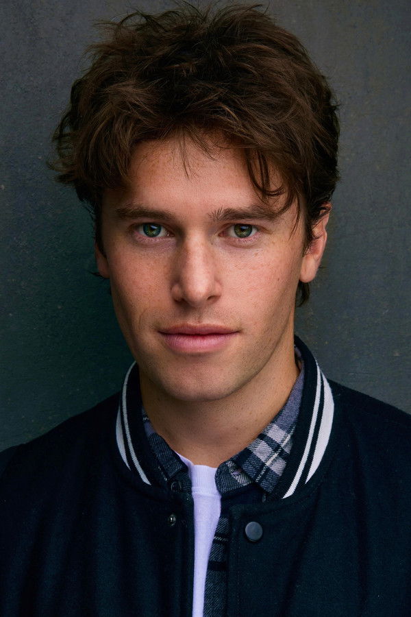 Carter Glade's headshot