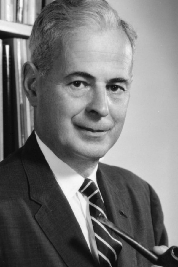 Lincoln Gordon's headshot