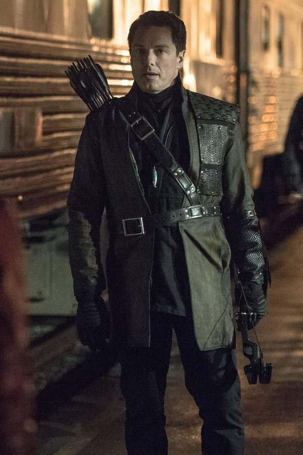 Arrow – S02E22 – Strade di fuoco